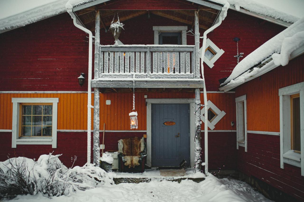 Loma-Paksu Hotel Köngäs Exterior foto
